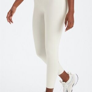 Fabletics PowerHold® High-Waisted 7/8 Leggings | Cream | Max Compression EUC